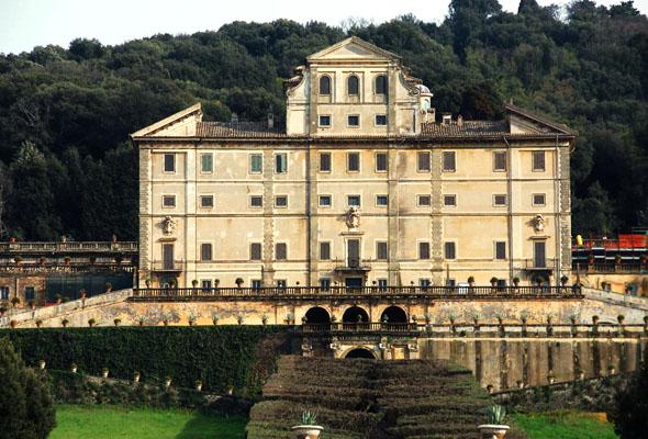 I dieci migliori locali ai Castelli Romani secondo il Messaggero Frascati, Castelli Romani: Palazzo Aldobrandini Questa volta Giacomo A.