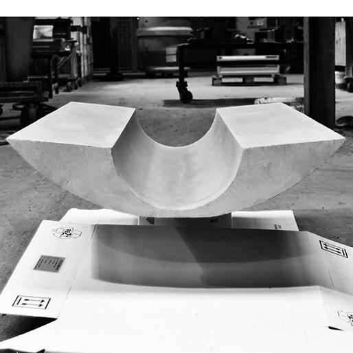 Canaletta in beton polimero per deflussi minimi A0801 N B J J R Art.-Nr. N L B R J % CF/m con profilo arrotondato 116782 AO 21 800 300 1250 686 145 150 10 64 156.