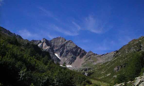 Dalla Val Fontana (via 5) Il Pizzo Painale visto dal sentiero che