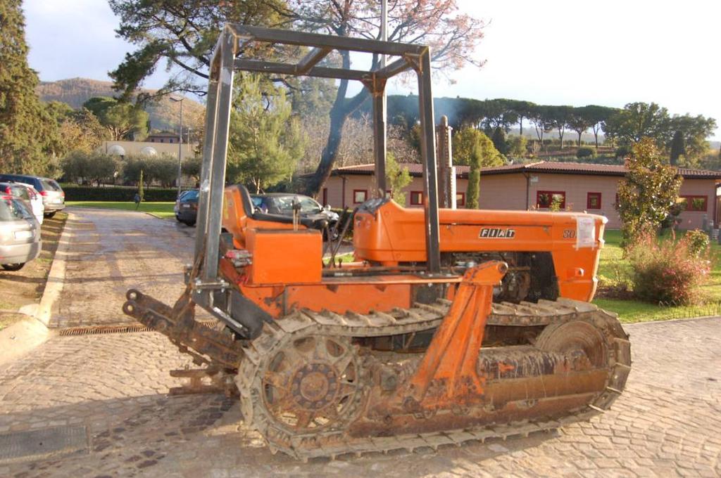 Si riporta inoltre un immagine della struttura di protezione realizzata ed installata su di un trattore a cingoli modello Fiat 805 C (vedi fig.