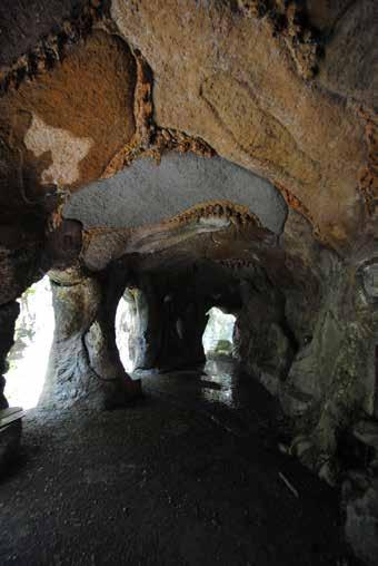 Grotta della Fonte Pliniana presso i Bagni Vecchi di Bormio, arch. Giuseppe Ramponi, 1905.