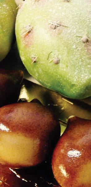 La frutta Martorana È un autentico classico della pasticceria dell isola, ed è fatta da piccole e coloratissime opere d arte, realizzate secondo l antica tecnica dei grandi maestri pasticceri.