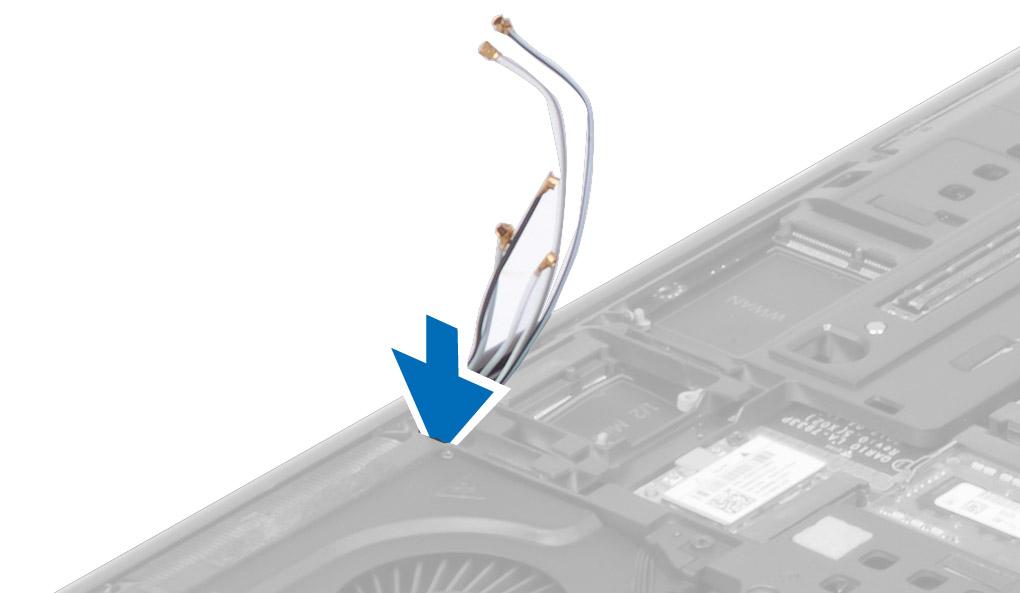 h. scheda SD 5. Seguire le procedure descritte in Dopo aver effettuato gli interventi sui componenti interni del computer. Rimozione del gruppo dello schermo 1.