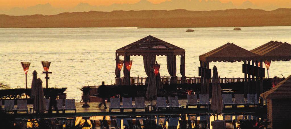 Dista circa 20 km dall aeroporto internazionale di Sharm El Sheikh e 7 km da Naama Bay, con la sua vivacissima vita notturna.