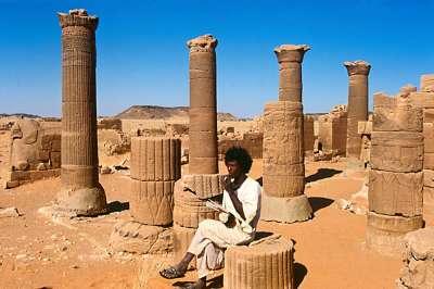 Il tempio di Musawwarat Es Sufra era posto in una bella vallata circondata da colline.