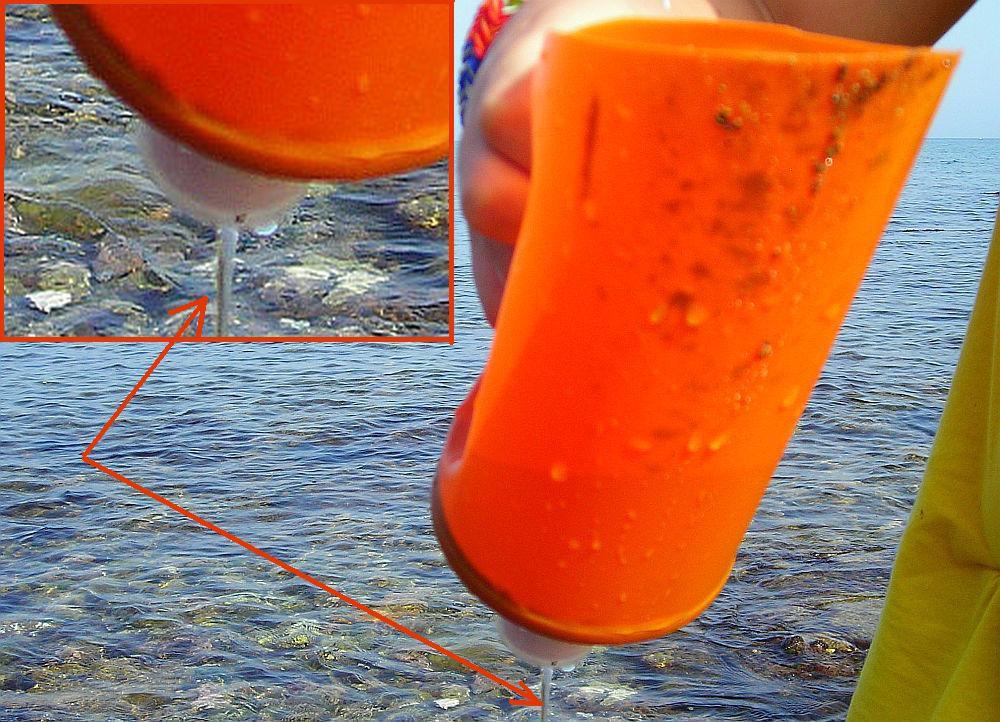 Se hai raccolto detrito sul bordo della spiaggia, troverai molto utile il filtro dal lato del tappo per liberarti dell acqua conservando solo il detrito.