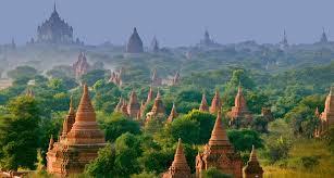 Verso la metà dell'xi secolo Bagan, sotto il re Anawrahta (1044-1077), divenne un regno unico iniziando la sua età dell'oro, dove la cultura Mon e soprattutto la sua forma di Buddhismo Theravada