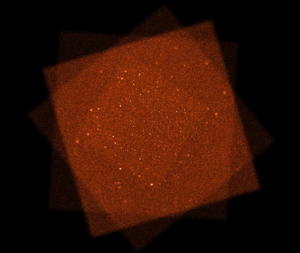 114 INAF OAPA: Rapporto 2007 Figura 79: L immagine somma della regione centrata sull ammasso aperto NGC2516.