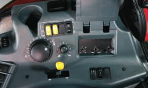 Sul modello MC 130 è disponibile un quarto distributore con comando a pulsante (2) elettroidraulico (fig. F).
