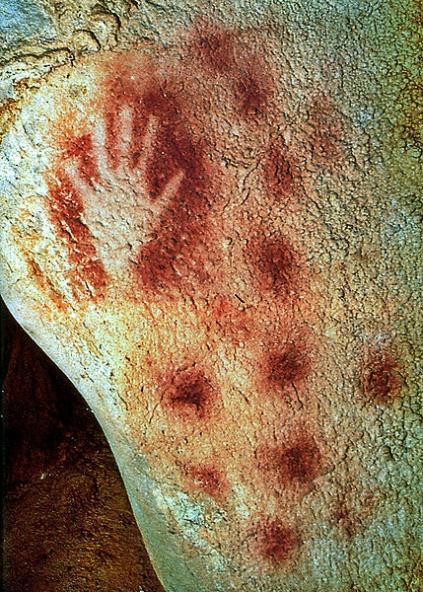 Un esempio famoso di queste pitture rupestri è la Cuevas de los manos