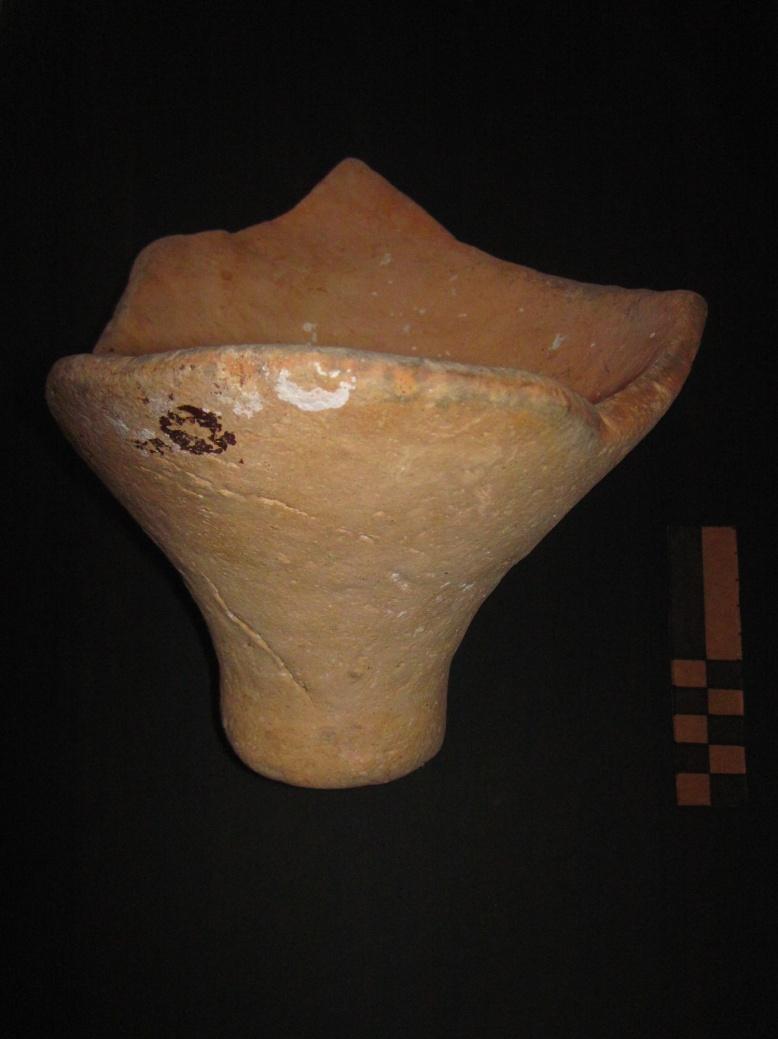 Fig. 7) Anfora