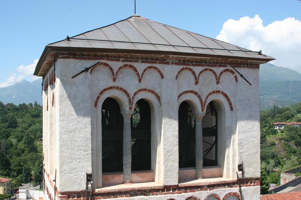 LAVORI DI RESTAURO CAMPANILE NORD RIFACIMENTO DELLA COPERTURA Rifacimento del manto in lamiera di rame aggraffata, spessore