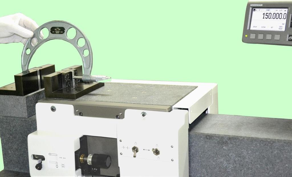 5- AZZERAMENTO MICROMETRO x ESTERNI L=150 mm. STEP 2 Posizionare il micrometro con i puntali di misura centrati rispetto ai blocchetti delle testate dello ZEUS.