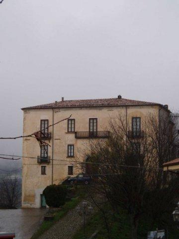 Figura 72. Cervicati. Palazzo Guzzolini in Piazza Guzzolini.