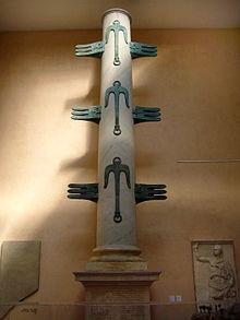 Elogio di Gaio Duilio, Roma, Pal. dei Cons, CIL 12.125, 6.1300 Colonna rostrata eretta a Roma nel 260 a.c.