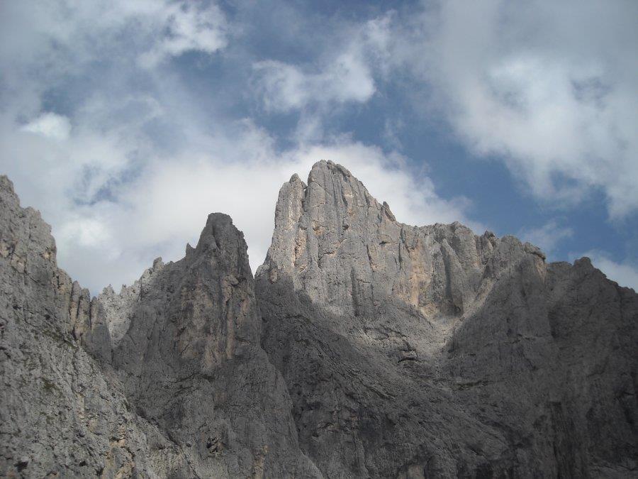 preparazione dell equipaggiamento: scarpe con suola adeguatamente scolpita, indumenti caldi (inclusi guanti e berretto), giacca antivento/impermeabile, acqua e cibo (leggero e poco