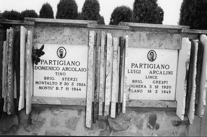 ARCALINI LUIGI "Lince operaio, partigiano della Divisione "Aliotta", Brigata "Crespi"; Nato a Voghera il 3 dicembre 1920.