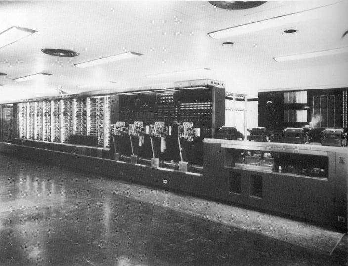 Calcoli complessi per i militari Calcoli balistici 1944: IBM e Harvard costruirono Mark I