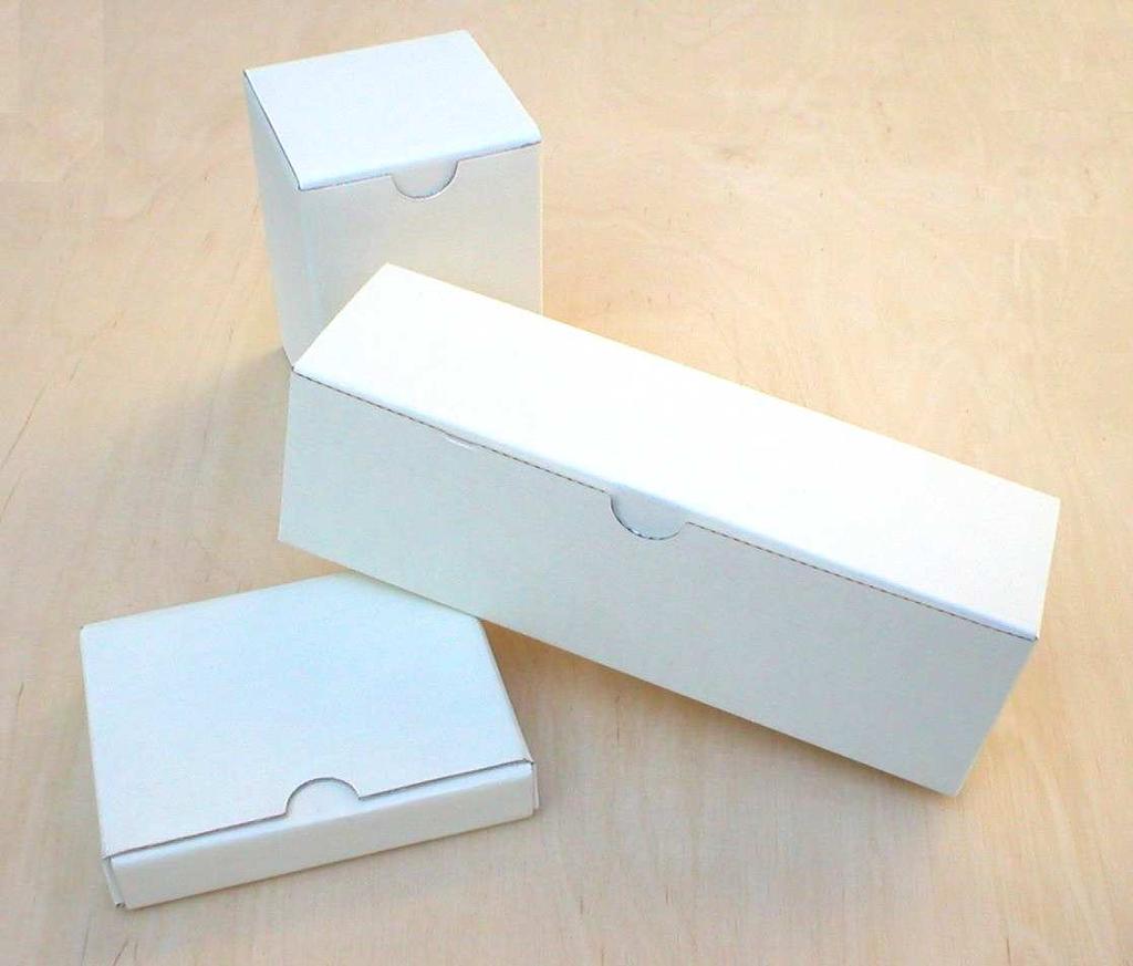 Packaging Semplice ed elegante confezione in cartoncino rivestito in carta colore avorio
