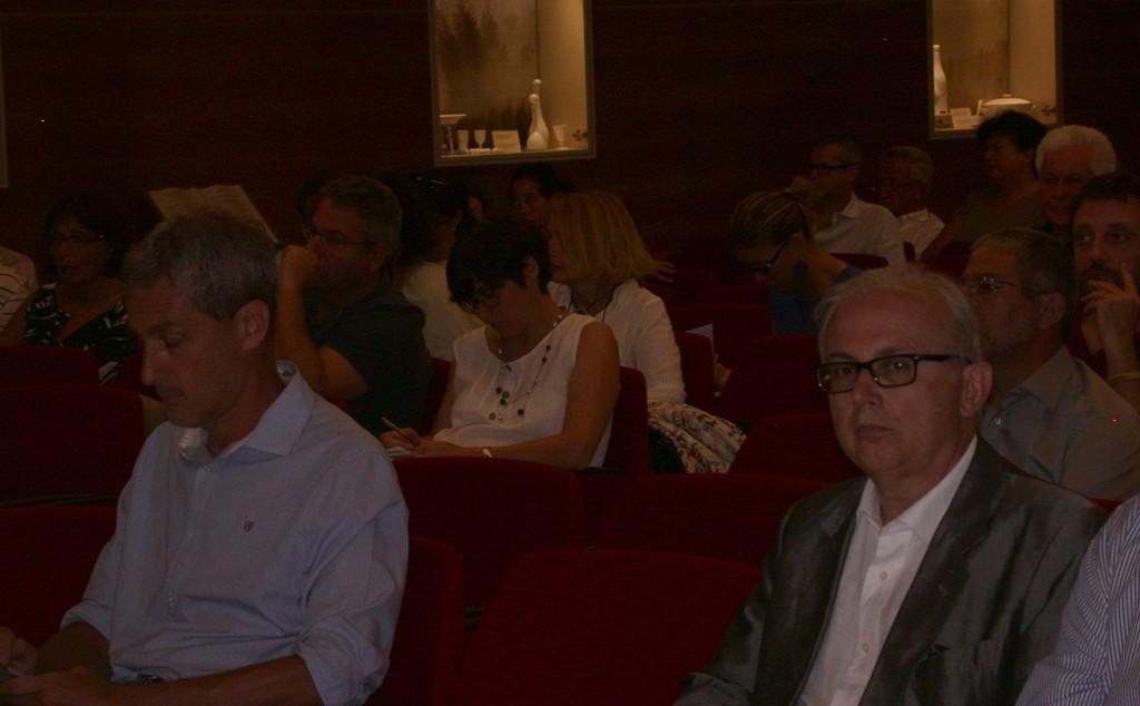 Veduta del folto ed interessato pubblico presente al Convegno su Gestione agronomicamente