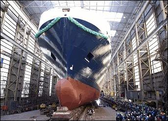 600 tonnellate di portata lorda, è lunga 210 metri e ha una velocità massima di 21,3 nodi.