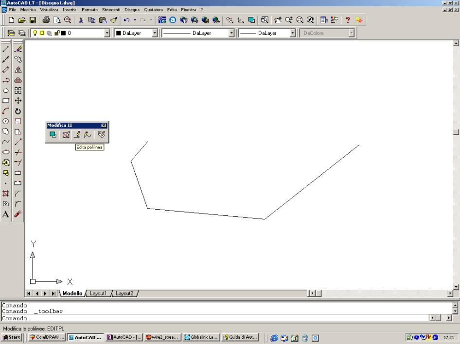 IL COMANDO MODIFICA POLILINEA Questa funzione permette di sfruttare il principale vantaggio delle polilinee: la facilità con cui si trasformano in oggetti completamente differenti da