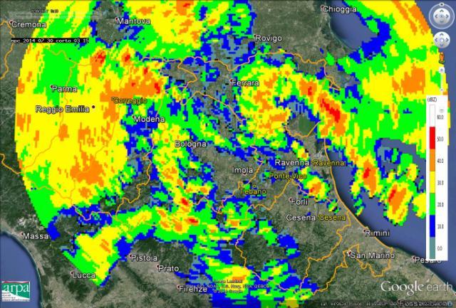 Figura 5: Mappe di riflettività del 29/07/2014 alle 22:00 UTC (a sinistra), alle