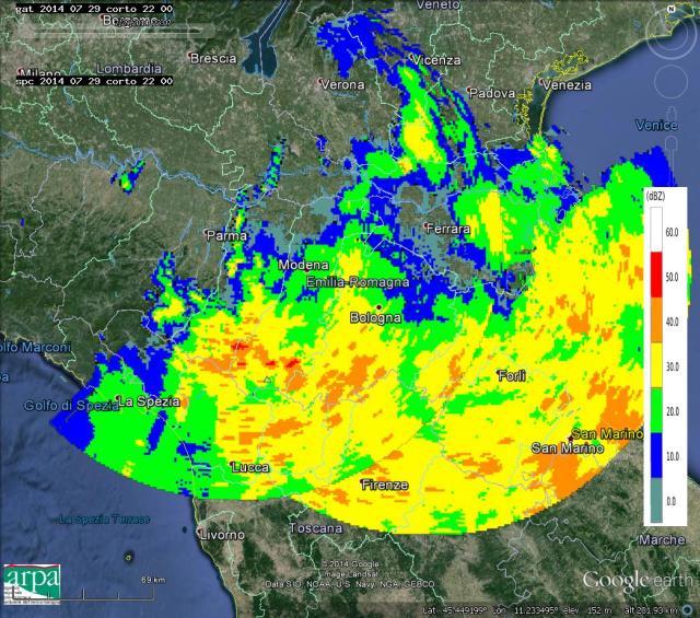 Figura 6: Mappe di riflettività del 30/07/2014 alle 03:15 UTC (a sinistra), alle