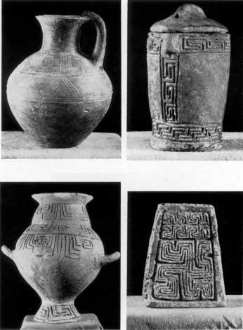 1-2. Vasi dalla necropoli di Calanna (Reggio C.: Museo Nazionale). 3-4.