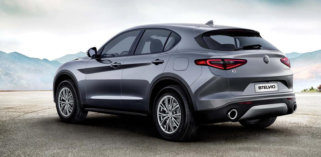 STELVIO SUPER E STELVIO EXECUTIVE Gli allestimenti Super ed Executive sono disponibili sulle seguenti motorizzazioni: 2.0 Turbo Benzina 280 CV AT8 Q4 2.0 Turbo Benzina 200 CV AT8 Q4 2.