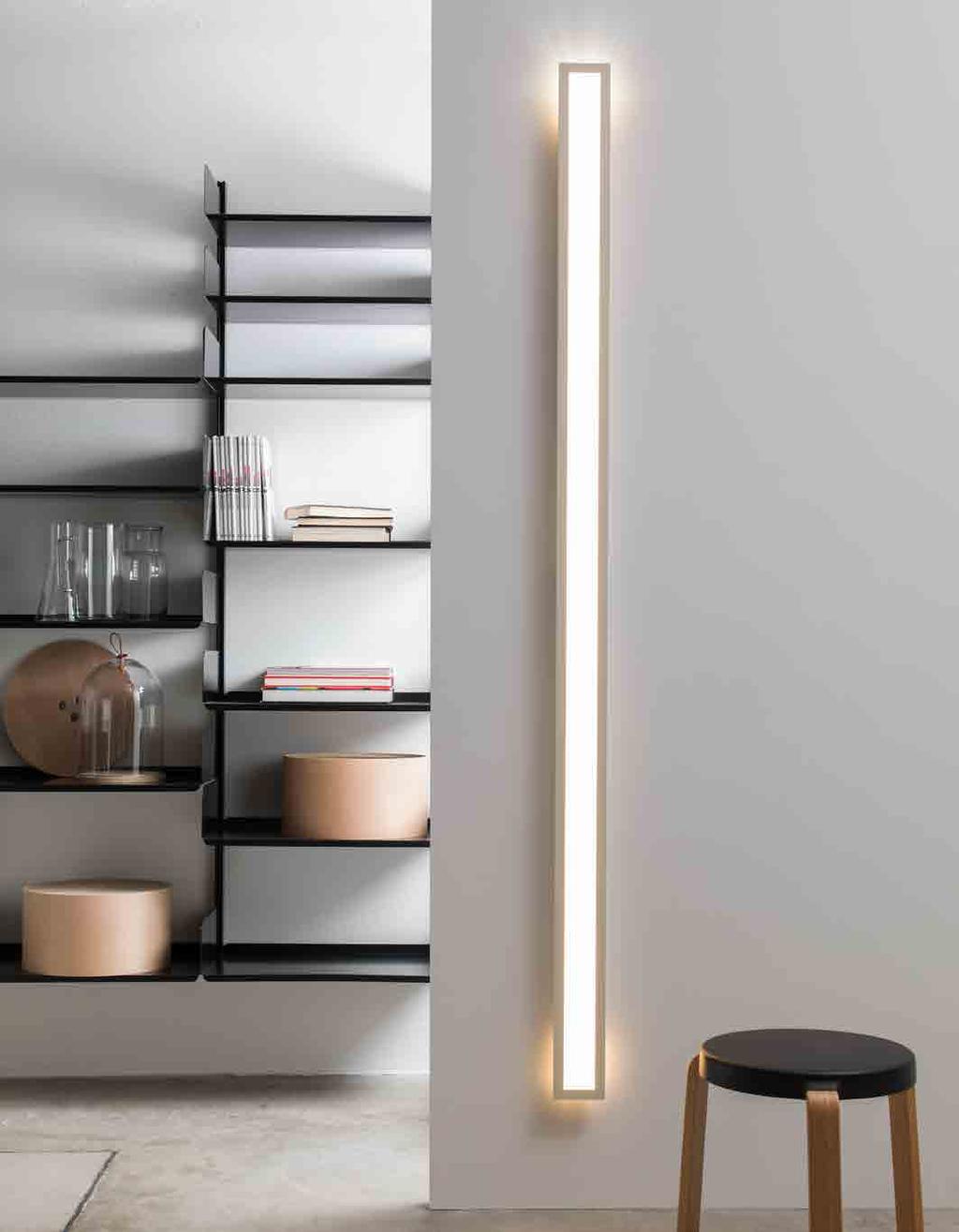 FRIDA Lampada a LED da parete a diffusione. Corpo in alluminio personalizzabile con inox in diverse finiture o verniciato in vari colori secondo palette RAL.