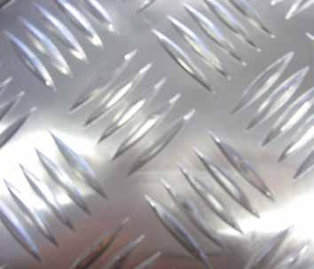 Lastre mandorlate antiscivolo lluminio Musola Metalli srl dispone di un ampia gamma di misure di lastre di alluminio mandorlato antiscivolo sempre pronte a magazzino, le leghe di abituale fornitura