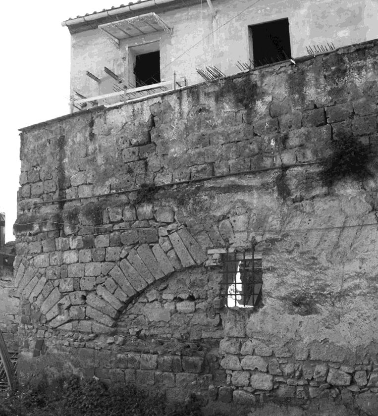 S. Maria Capua Vetere (CE), edificio in via A.