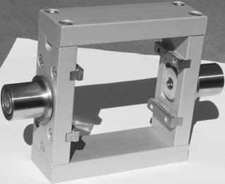 fissaggi per cilindri ISO 31 V fixing elements for cylinders ISO 31 V RNIR INTRI PR STRUSO - SOO PR SRI N (intermediate trunnion - ONY OR SRIS N ) alesaggi:,, bores:,,