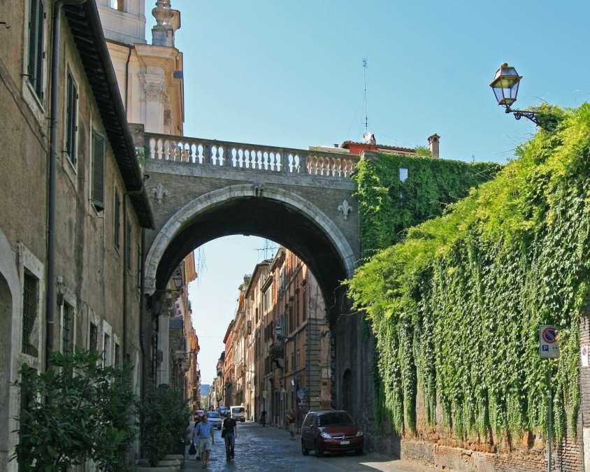 L Arco Farnese di