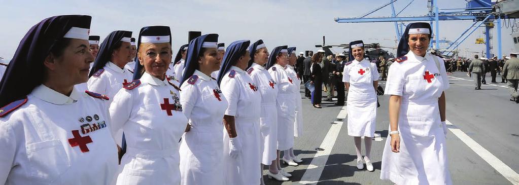 Nella pagina in alto a sinistra e in alto a destra: Civitavecchia, 8.