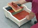 RAMBO CORREDO Per eliminare l eccesso di prodotto sigillante nella fase di sigillatura di pavimenti e rivestimenti. L alta capacità della vasca (40 lt) non richiede frequenti cambi d acqua.
