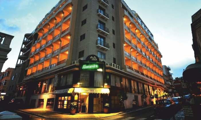 MALTA, St. Julian s Hotel Alexandra *** L'Alexandra Hotel sorge in centro città, nel famoso centro turistico di St.