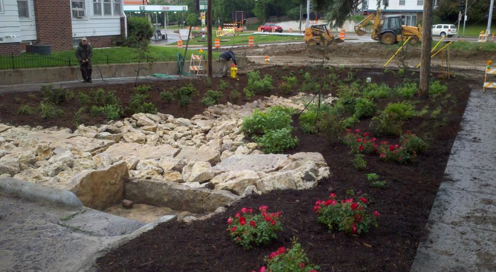 Progettazione banale? NO! Un rain garden, in particolare se di notevole dimensione, deve essere considerato un vero e proprio impianto di laminazione delle acque meteoriche.