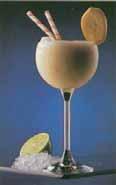 BANANA FROZEN DAIQUIRI 10 cl - Tutte le ore Frozen Daiquiris Tipologia in base al volume Medium drink Tritato Rum bianco Dolce