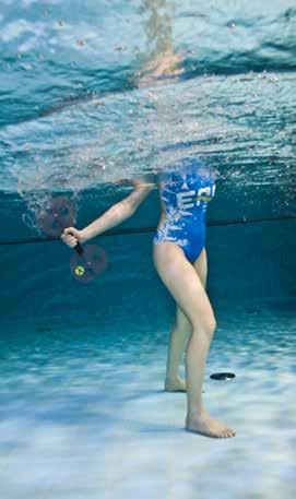 superiore, abduzione e adduzione, flesso-estensione. Realizzato in policarbonato è suggerito anche per training e preparazione atletica in acqua.