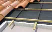 Isotec è un sistema di isolamento termico per coperture a falde, studiato per interventi di bonifica e di recupero di tetti in vecchi edifici e per la realizzazione di nuove coperture.