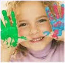 Percezione dei colori Sin dalla nascita i bambini sembrano essere in grado di discriminare stimoli diversamente colorati,