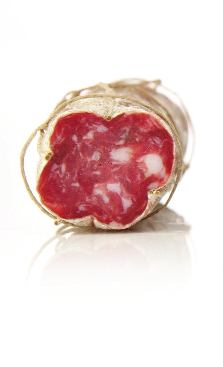 FILZETTA Salame crudo di carne di suino e pancetta mondate, insaporito con spezie e vin brulè Classico salame del nord Italia, viene prodotto con parti scelte di spalla, mondate del grasso in eccesso