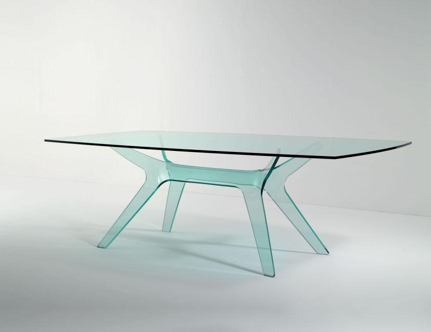 TAVOLI / DINING TABLES ALCE Disegno Archirivolto Tavolo con basamento in cristallo sagomato e curvato sp. 19 mm. Piano in cristallo sp.