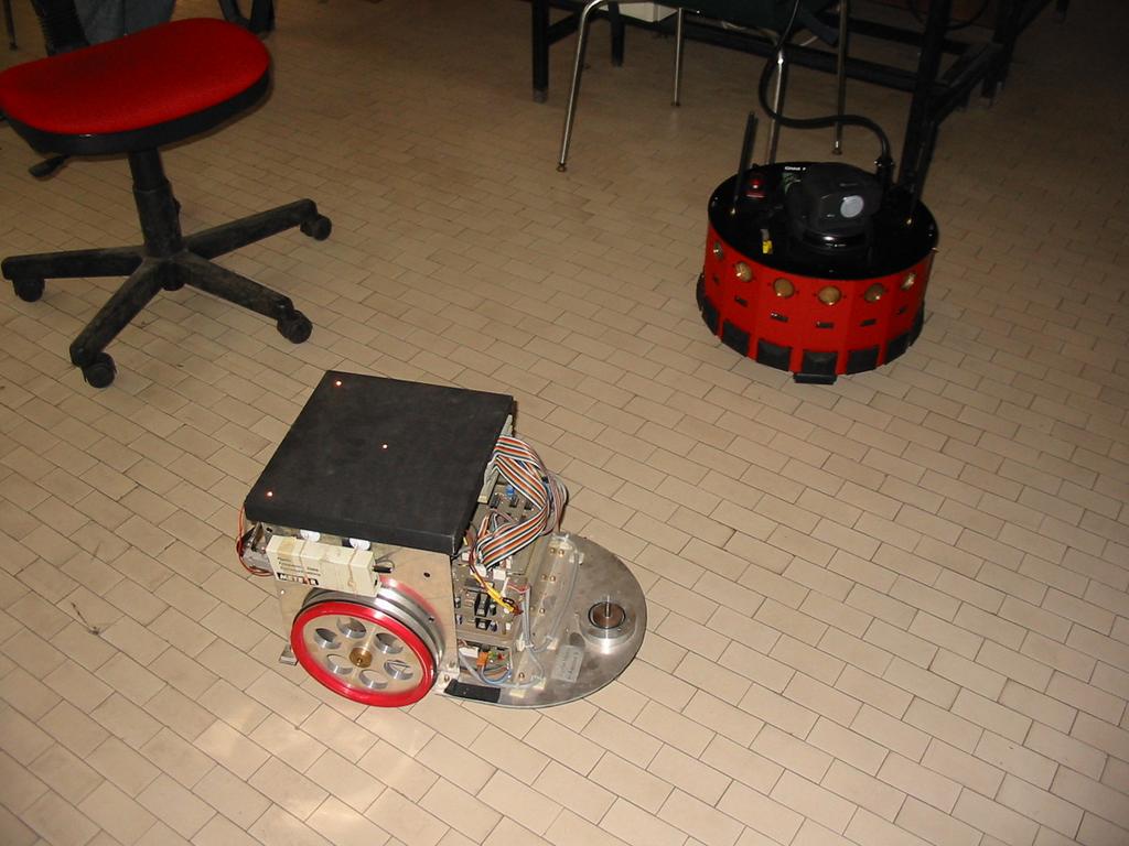 Robot mobili su ruote mobilità ristretta