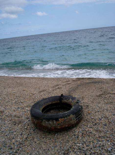 e Osservatorio Ligure Pesca Ambiente Foto 4 Batterie e pneumatico