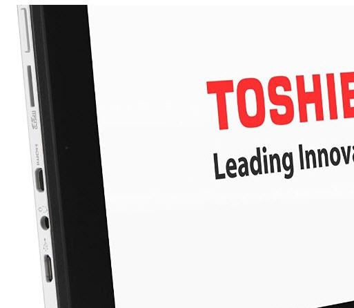 Toshiba Satellite Click Mini le itnerfacce Emerge quindi un altro punto a favore di Click Mini e cioè la massima flessibilità di utilizzo; a Click Mini, grazie anche alla minidisplay port full hd,