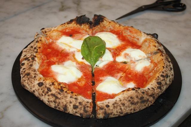 Tre anni fa Pier Daniele si è aggiudicato il 1 posto come pizzaiolo emergente del Lazio e il 2 nel Centro Italia.