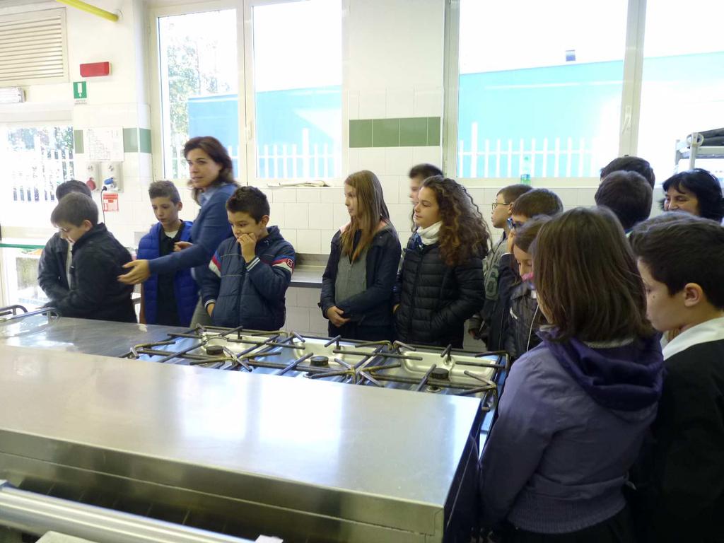 Garibaldi bambini di 5 anni Sculture di frutta e verdura 9 maggio 2017 Scuola dell Infanzia G.